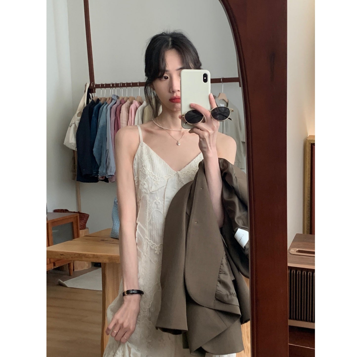 [Ruida] French Retro Lace Sling dress 2025 Spring and Summer Ruffled High Waist Slimming Midi Dress