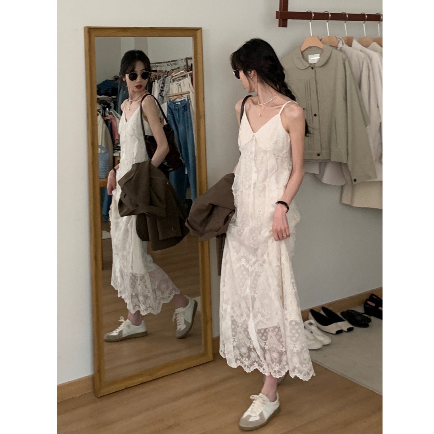 [Ruida] French Retro Lace Sling dress 2025 Spring and Summer Ruffled High Waist Slimming Midi Dress