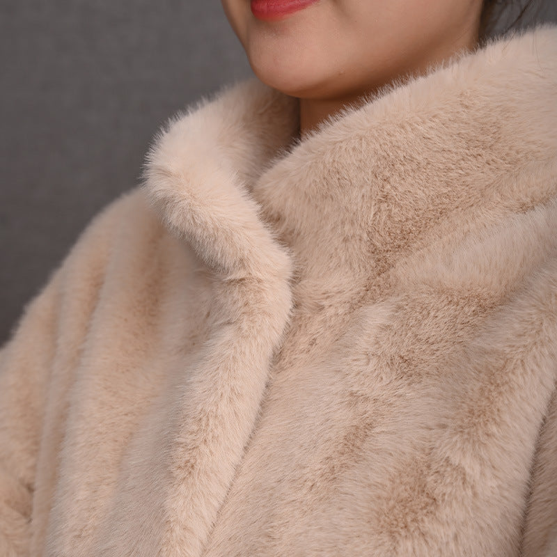 Mink-like plush winter women's short fur coat